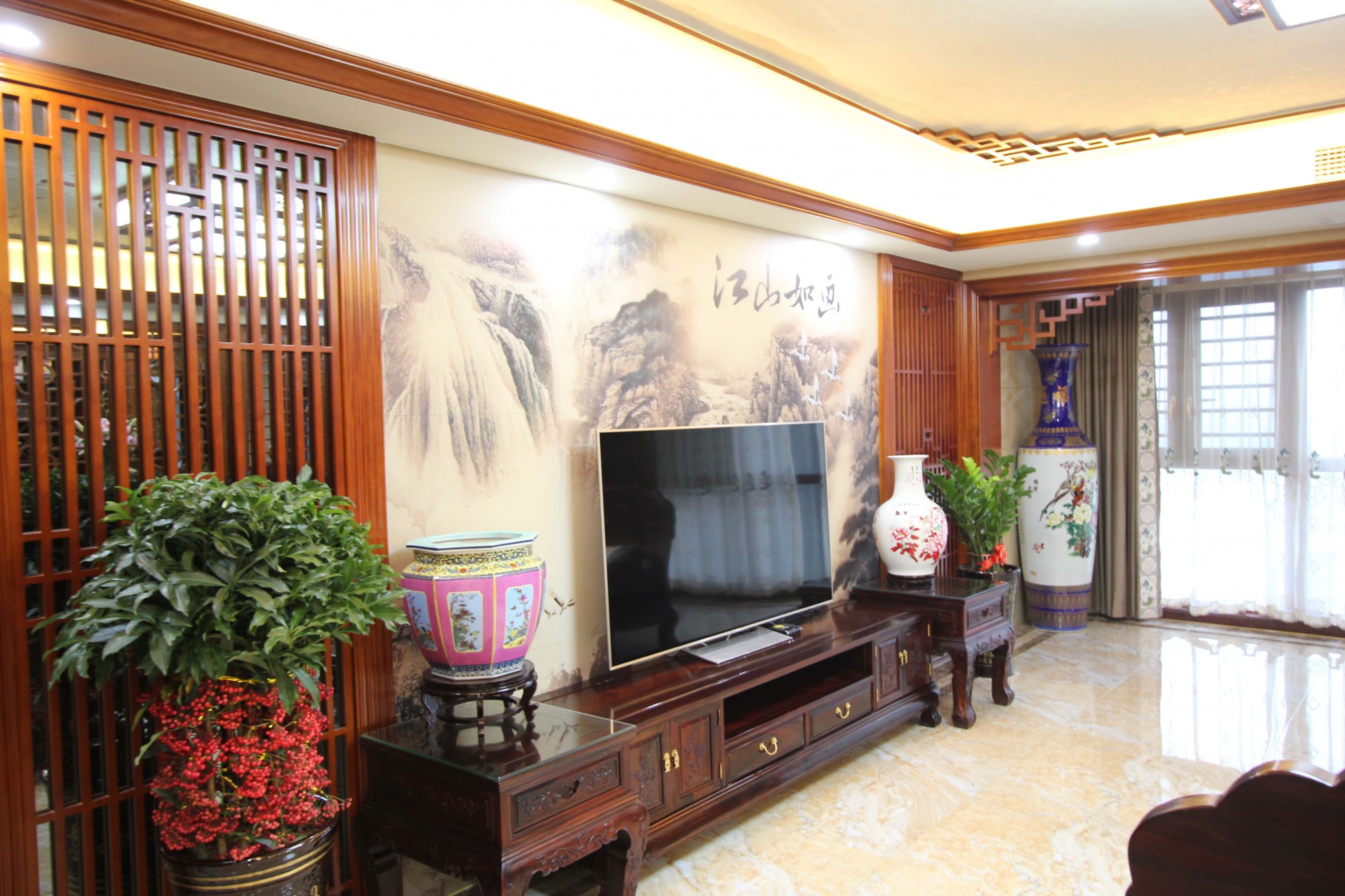 綿陽市凱廈花園B區(qū)新中式風格五居室裝修案例